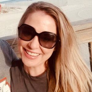 Meet your Posher, Joanna